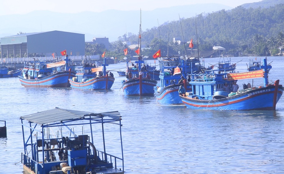 2 tàu cá bị xóa số đăng ký vì vi phạm vùng biển Malaysia - 1