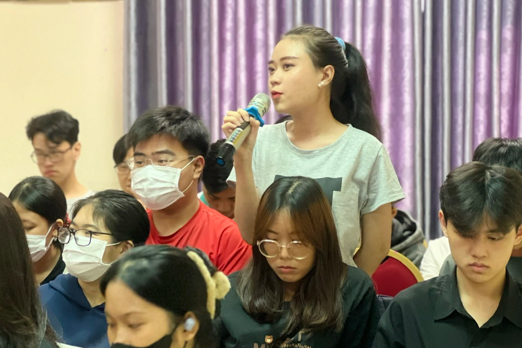 Sao con trai mặc váy lại bị... cười cợt, kỳ thị? - 1 Sao con trai mặc váy lại bị... cười cợt, kỳ thị? - 1