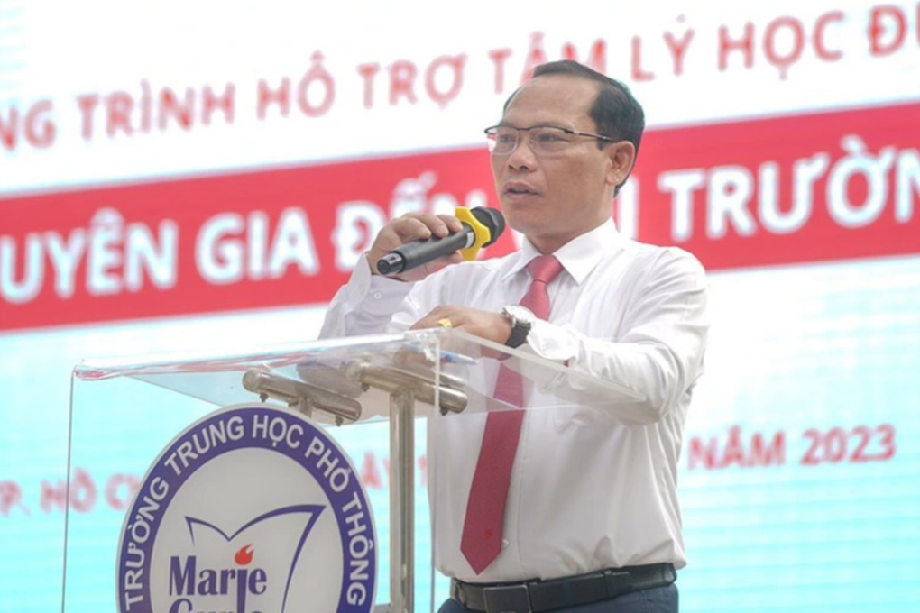 Đứa trẻ òa khóc: Cả ngày không thấy mặt bố mẹ, có gặp chỉ toàn nghe la - 2 Đứa trẻ òa khóc: Cả ngày không thấy mặt bố mẹ, có gặp chỉ toàn nghe la - 2