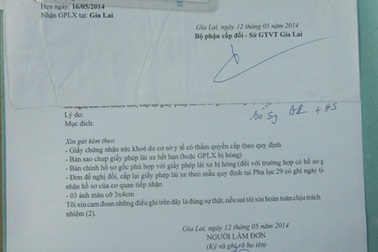 Đổi bằng lái xe, hàng trăm người dân “phát hiện” mình dùng... bằng giả