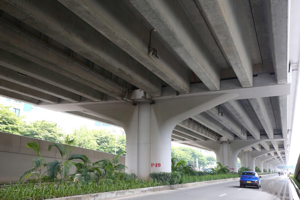 Hà Nội: Một số gối cầu Vành đai 3 trên cao bị xô lệch, biến dạng - 1