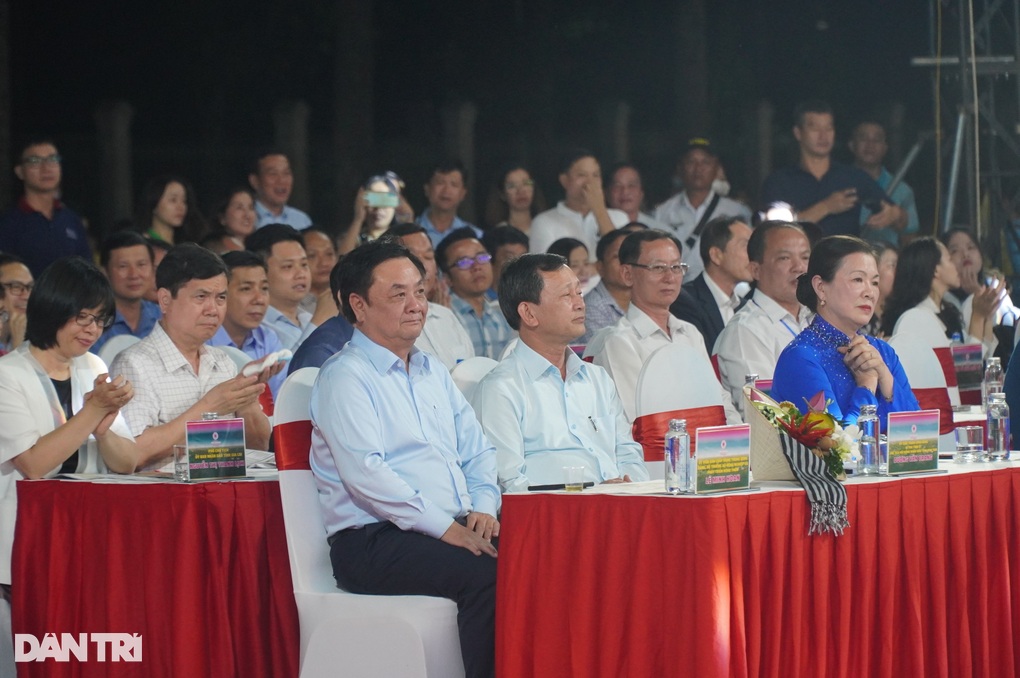 Nông dân tăng thu nhập 10 lần, thành tỷ phú khi tham gia hội quán - 2 Nông dân tăng thu nhập 10 lần, thành tỷ phú khi tham gia hội quán - 2