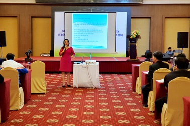 Tập huấn kỹ năng tuyên truyền cho cán bộ huyện nghèo, xã bãi ngang về XKLĐ