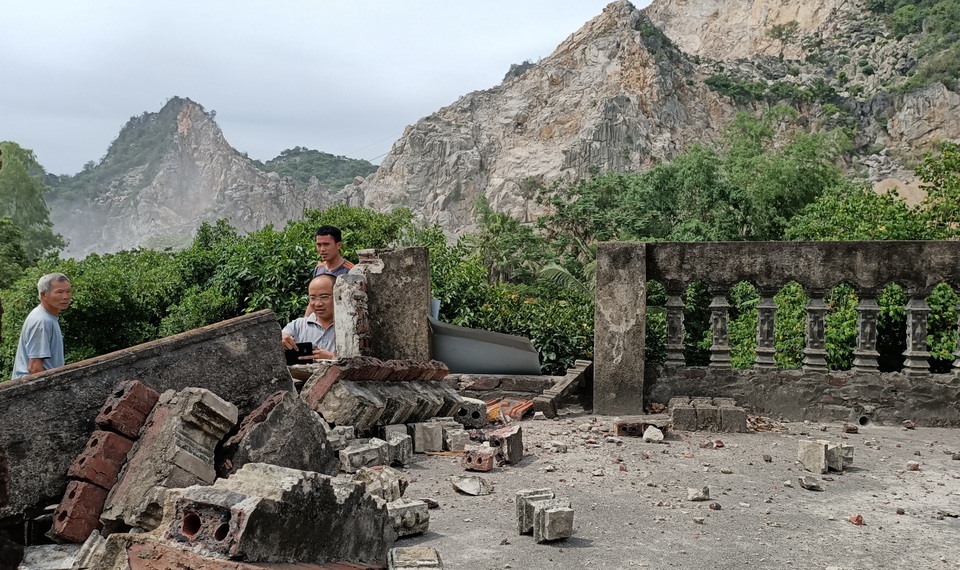 Sống bên mỏ đá, ngày đêm bất an lo đá bay - 3