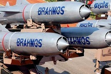 Ấn Độ đưa tên lửa BrahMos tới gần biên giới Trung Quốc