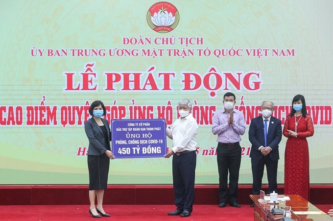 Chủ tịch nước Nguyễn Xuân Phúc: “Toàn đảng, toàn quân, toàn dân đồng sức, đồng lòng đẩy lùi dịch bệnh” - Ảnh 3.