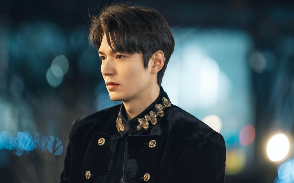 Sức hút của Lee Min Ho không đủ để giúp phim “thăng hạng” - 1 Sức hút của Lee Min Ho không đủ để giúp phim “thăng hạng” - 1