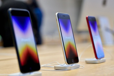 Nhà lắp ráp iPhone ngừng sản xuất vì Trung Quốc chống Covid-19