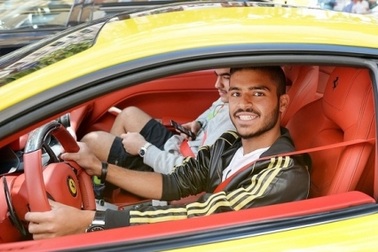 Nhà giàu Trung Đông du lịch xa xỉ đến mức nào?