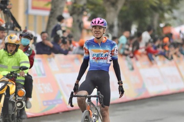 Tay đua Việt Nam đầu tiên thắng chặng ở cuộc đua xe đạp toàn quốc 2025