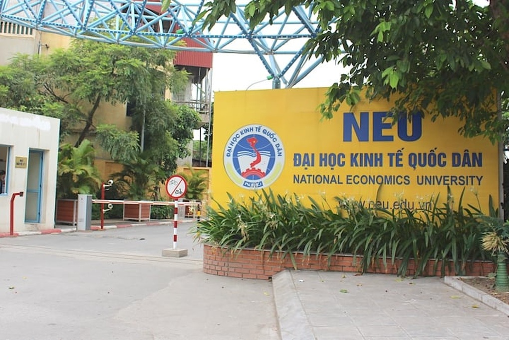 Vụ tố giữ bằng cử nhân 30 năm, kiện đòi 23 tỷ đồng: Trường ĐH lên tiếng - 1 Vụ tố giữ bằng cử nhân 30 năm, kiện đòi 23 tỷ đồng: Trường ĐH lên tiếng - 1