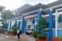 Nữ sinh lớp 9 bị mẹ của bạn đánh tại trường phải nhập viện cấp cứu