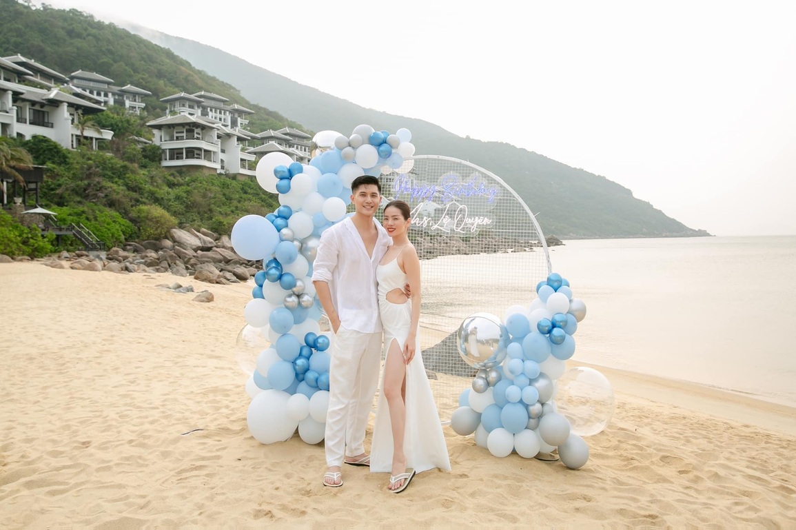 Sao nữ công khai tình trẻ kém chục tuổi hot nhất showbiz Việt 2021 - 4