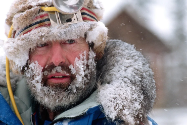 Vì sao Trái Đất đang ấm lên, nhưng mùa đông lạnh hơn?