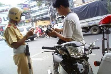 069 42608: Đường dây nóng phản ánh vi phạm của CSGT