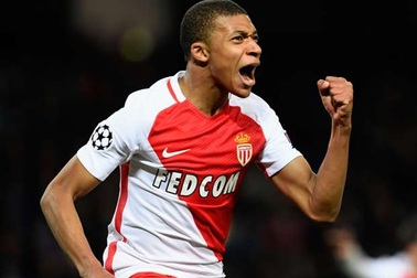 Zidane gọi điện thuyết phục Mbappe, quyết “xóa sổ” B-B-C