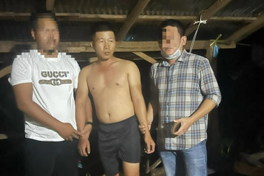 Bắt giữ đối tượng truy nã đặc biệt nguy hiểm trên đất Lào