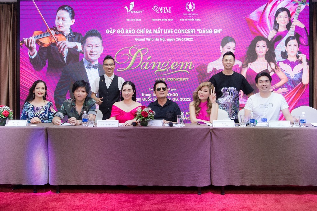 Live concert Dáng em sẽ là bản hòa ca tinh tế, quyến rũ giữa âm nhạc và thời trang - 8 Live concert Dáng em sẽ là bản hòa ca tinh tế, quyến rũ giữa âm nhạc và thời trang - 8