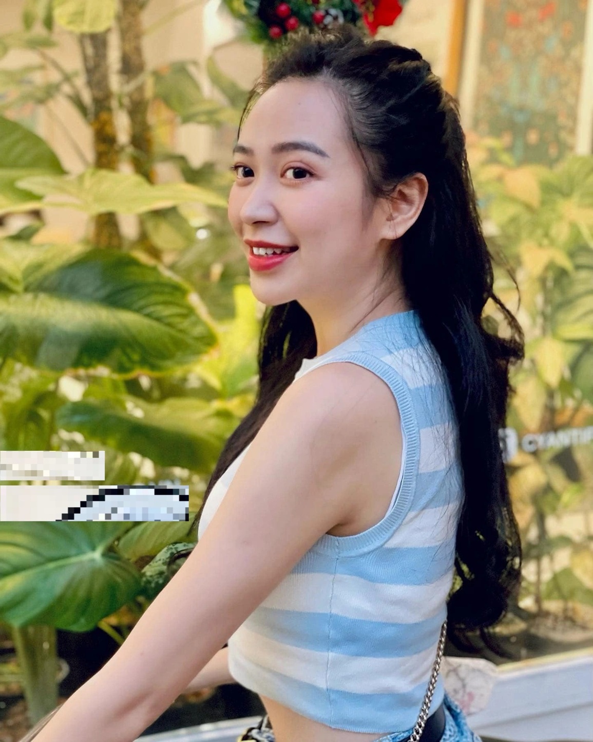 Bầm dập vì cảnh bị đánh ghen, Kim Oanh Thương ngày nắng về tiết lộ bí mật - 8 Bầm dập vì cảnh bị đánh ghen, Kim Oanh Thương ngày nắng về tiết lộ bí mật - 8