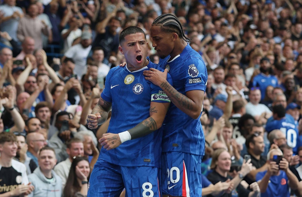 Chelsea vươn lên dẫn đầu bảng xếp hạng Ngoại hạng Anh - 2 Chelsea vươn lên dẫn đầu bảng xếp hạng Ngoại hạng Anh - 2