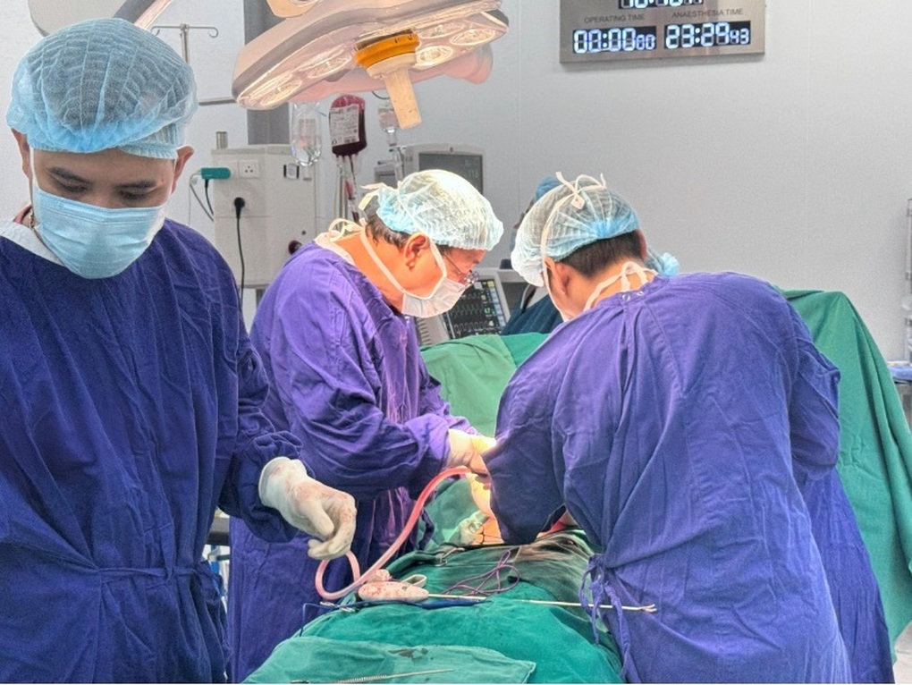 Người phụ nữ vỡ lách và gãy 5 xương sườn do tai nạn vượt cửa tử - 1