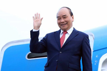 Chủ tịch nước Nguyễn Xuân Phúc lên đường thăm cấp Nhà nước tới Hàn Quốc