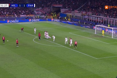 AC Milan giành chiến thắng trước PSG