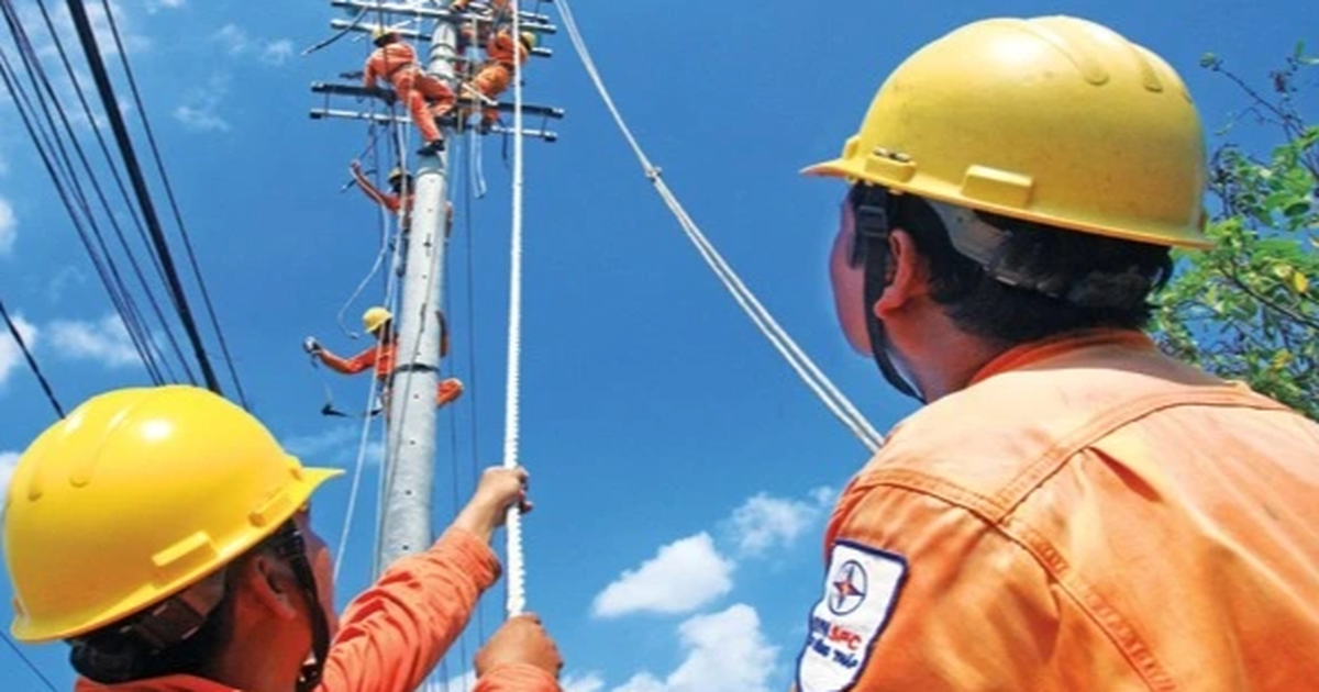 Tiêu thụ điện tháng 8 tăng kỷ lục, 3,2 triệu hộ vượt 30% so với tháng 7