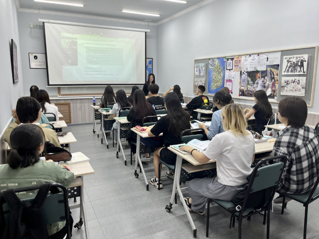 Bị khủng bố đến tự sát, giáo viên trở thành nghề nguy hiểm ở Hàn Quốc? - 2 Bị khủng bố đến tự sát, giáo viên trở thành nghề nguy hiểm ở Hàn Quốc? - 2