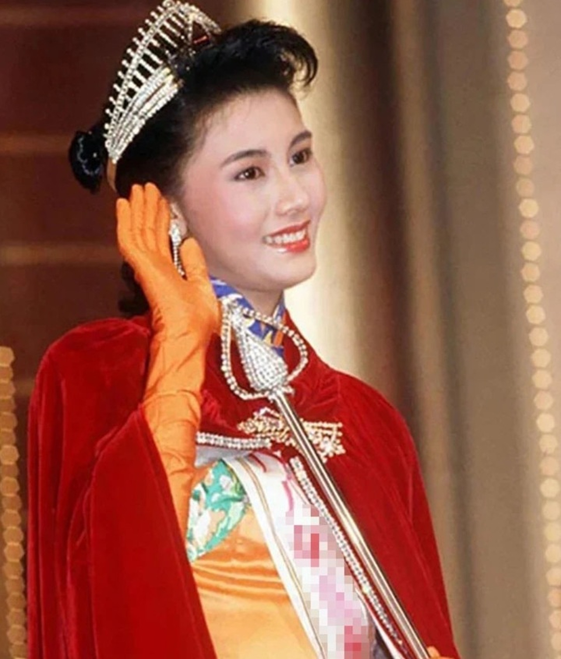 Nhan sắc thời xuân sắc của mỹ nhân được gọi là Hoa hậu đẹp nhất Hong Kong - 1 Nhan sắc thời xuân sắc của mỹ nhân được gọi là Hoa hậu đẹp nhất Hong Kong - 1
