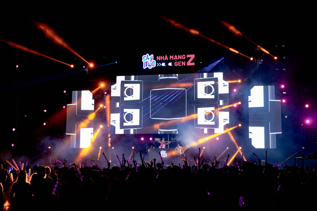 Sayfest 2024 náo nhiệt cuối tuần tại TPHCM cùng gần 10.000 khán giả - 3 Sayfest 2024 náo nhiệt cuối tuần tại TPHCM cùng gần 10.000 khán giả - 3