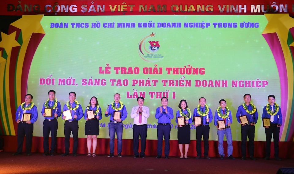 Công trình của tuổi trẻ PV GAS được trao giải thưởng “Đổi mới, sáng tạo phát triển doanh nghiệp lần thứ I” - 2 Công trình của tuổi trẻ PV GAS được trao giải thưởng “Đổi mới, sáng tạo phát triển doanh nghiệp lần thứ I” - 2