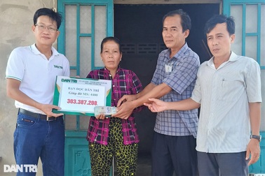 Bạn đọc Dân trí giúp bé gái bị suy thận giai đoạn cuối gần 360 triệu đồng