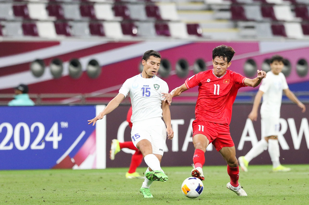 Hôm nay HLV Kim Sang Sik ra mắt VFF: Kỷ nguyên mới của bóng đá Việt Nam - 2 Hôm nay HLV Kim Sang Sik ra mắt VFF: Kỷ nguyên mới của bóng đá Việt Nam - 2