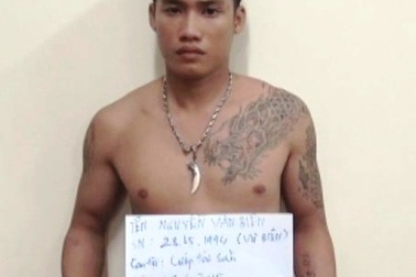 Tên cướp “xăm đầy mình” bị tóm gọn sau 8 tháng trốn truy nã