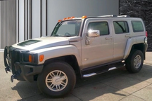 Từng là xe của nhà giàu, Hummer H3 nay được rao bán rẻ hơn Fortuner