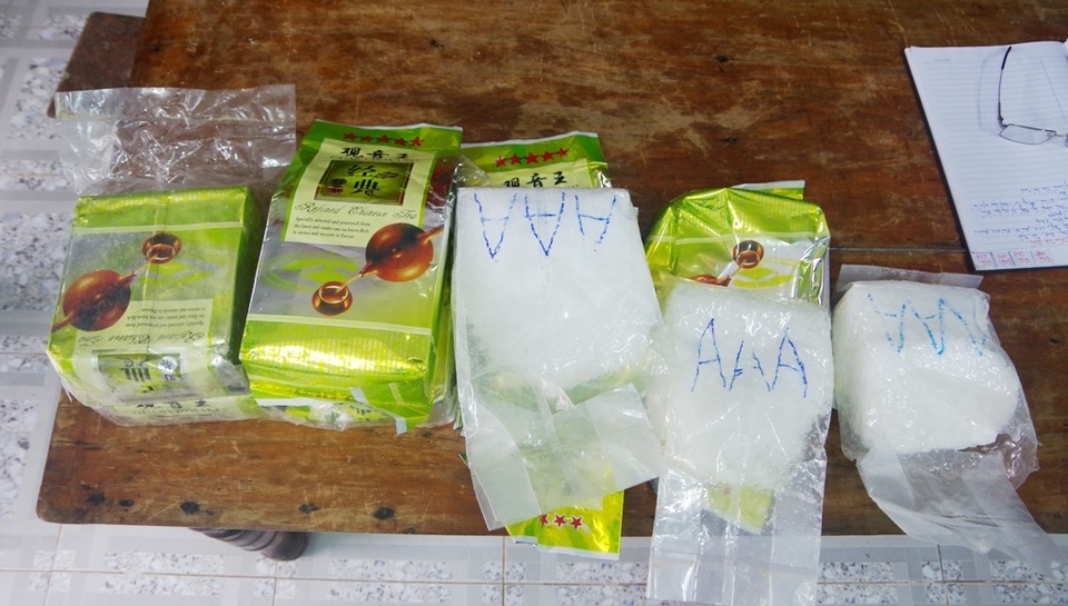 Thêm 21 gói nghi ma túy trôi dạt vào bờ biển Thừa Thiên Huế - 3 Thêm 21 gói nghi ma túy trôi dạt vào bờ biển Thừa Thiên Huế - 3