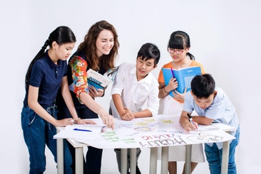 YOLA trao cơ hội bình đẳng trong việc tiếp cận ngoại ngữ cho học sinh khắp nơi