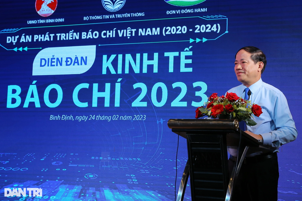 Diễn đàn kinh tế báo chí: Làm sao để độc giả trả tiền đọc báo? - 4 Diễn đàn kinh tế báo chí: Làm sao để độc giả trả tiền đọc báo? - 4