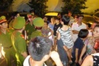 Bảo vệ công ty Kinh Đô bị hành hung?