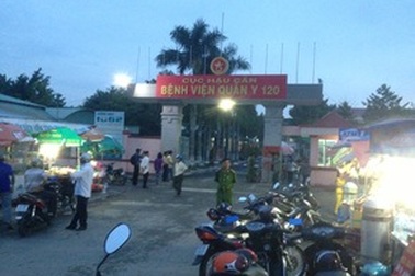 Truy sát kinh hoàng trước cổng bệnh viện