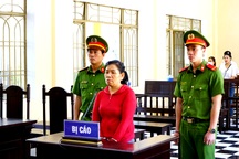 “Nổ” quen biết với lãnh đạo, chiếm đoạt gần 800 triệu đồng để “chạy việc”