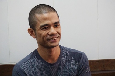 Công an lý giải vì sao không nổ súng tiêu diệt đối tượng ôm lựu đạn cố thủ 14 tiếng