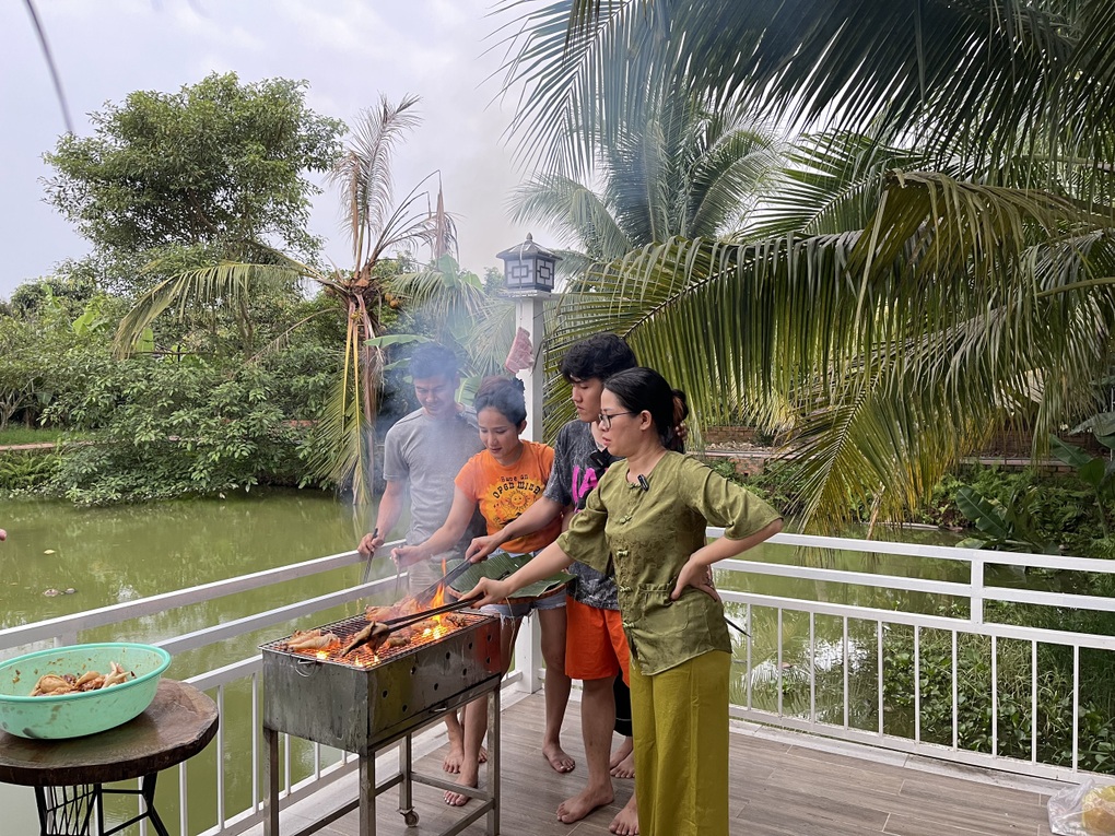 Cát Tường - Tiết Cương lội nước bắt cá, hé lộ bí quyết tình bạn hơn 20 năm - 4 Cát Tường - Tiết Cương lội nước bắt cá, hé lộ bí quyết tình bạn hơn 20 năm - 4