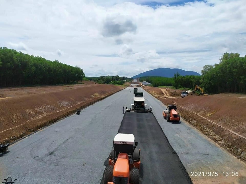 Cao tốc Dầu Giây - Phan Thiết đảm bảo tiến độ, khu vực nào hưởng lợi? - 1 Cao tốc Dầu Giây - Phan Thiết đảm bảo tiến độ, khu vực nào hưởng lợi? - 1