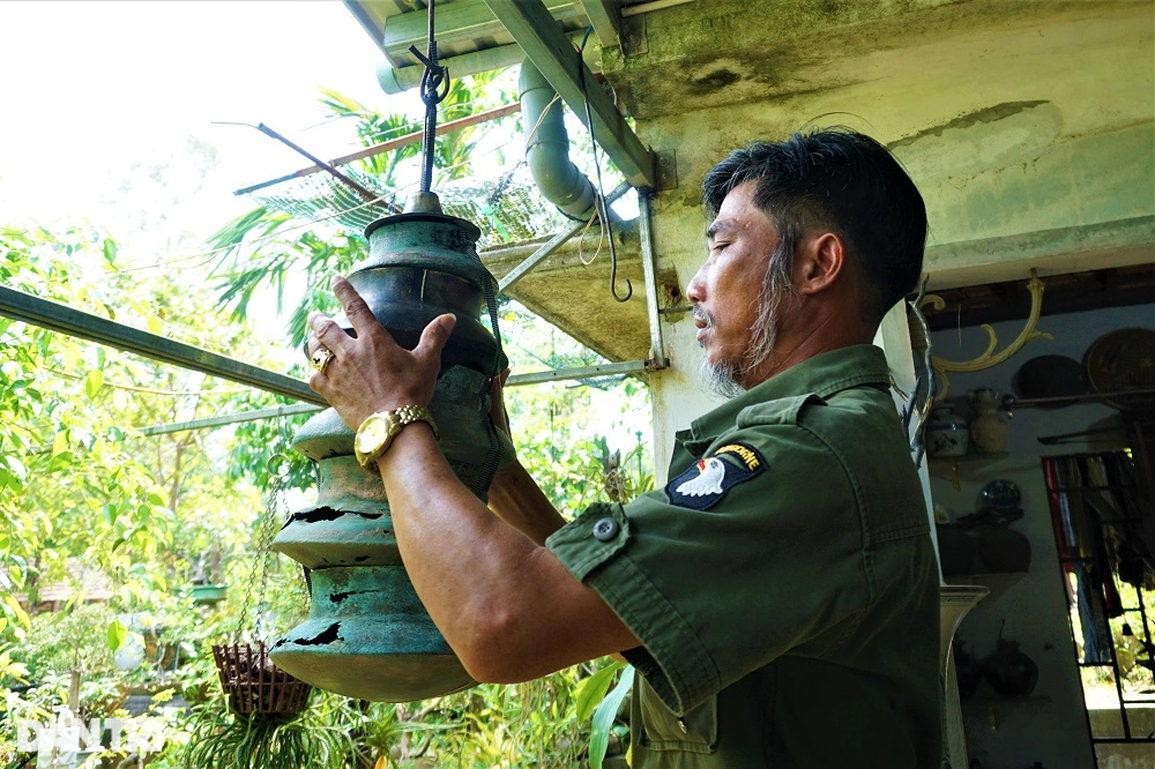 Ông Phúc khùng cùng bộ sưu tập đồ cổ vô giá - 5 Ông Phúc khùng cùng bộ sưu tập đồ cổ vô giá - 5