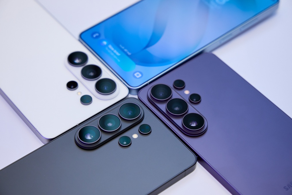 Nhìn lại hành trình S24, S25, S26 và tầm nhìn của Samsung với điện thoại AI - 1 Nhìn lại hành trình S24, S25, S26 và tầm nhìn của Samsung với điện thoại AI - 1