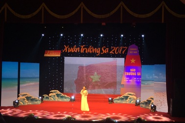 Ca sĩ Anh Thơ, NSƯT Khánh Hoà giàu xúc cảm với “Xuân Trường Sa”