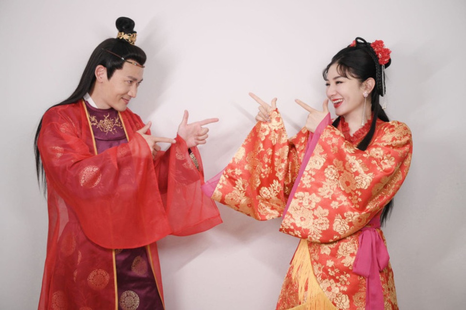 Huỳnh Dịch: Mỹ nhân điêu đứng sự nghiệp vì scandal giật bồ, ngoại tình - 3 Huỳnh Dịch: Mỹ nhân điêu đứng sự nghiệp vì scandal giật bồ, ngoại tình - 3