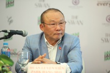 HLV Park Hang Seo trở lại Việt Nam, tiết lộ kế hoạch mở Học viện bóng đá